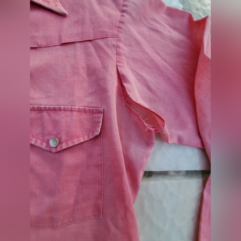VINTAGE BRONCO WESTERN WEAR PINK DISTRESSED LONG SLEEVE PEARL SNAP - Picture 13 of 13